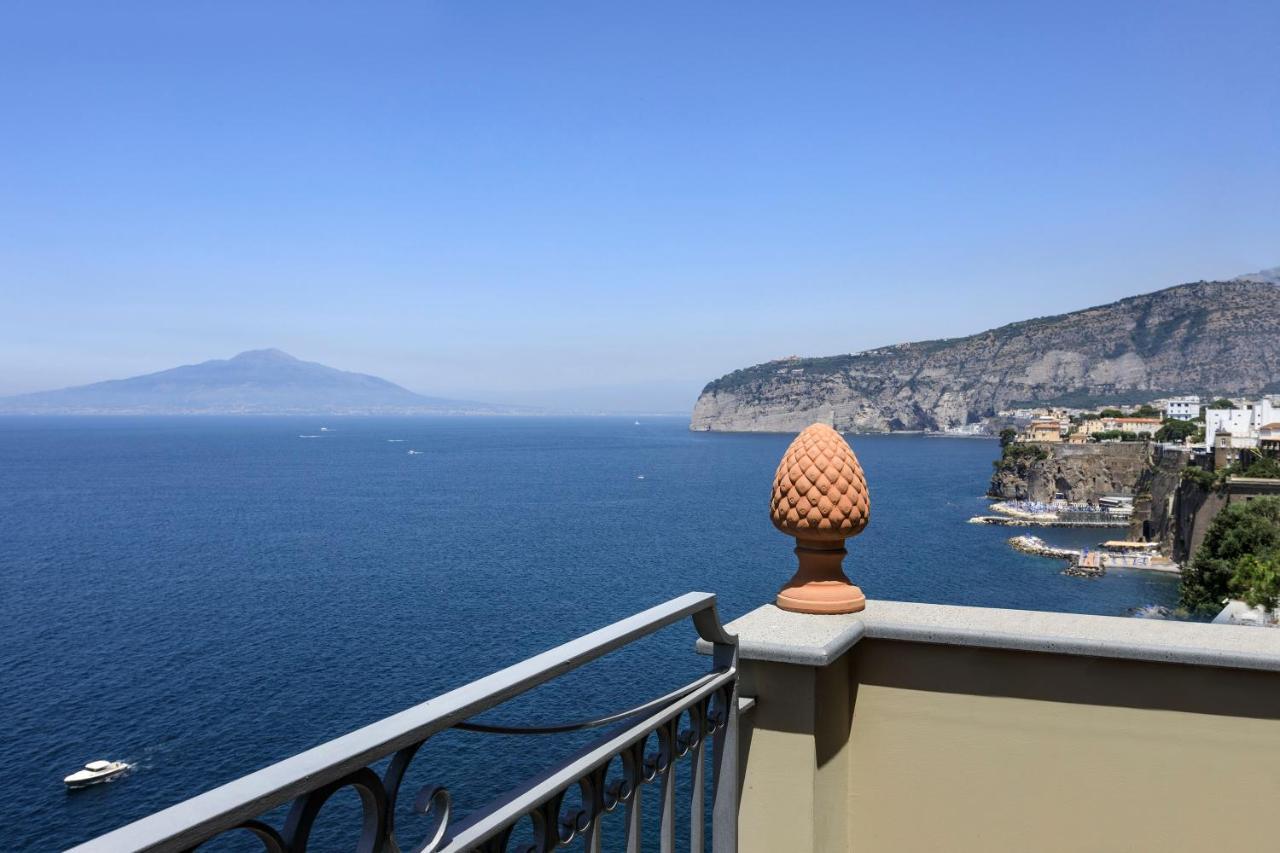 Grand Hotel Ambasciatori Sorrento Exterior photo