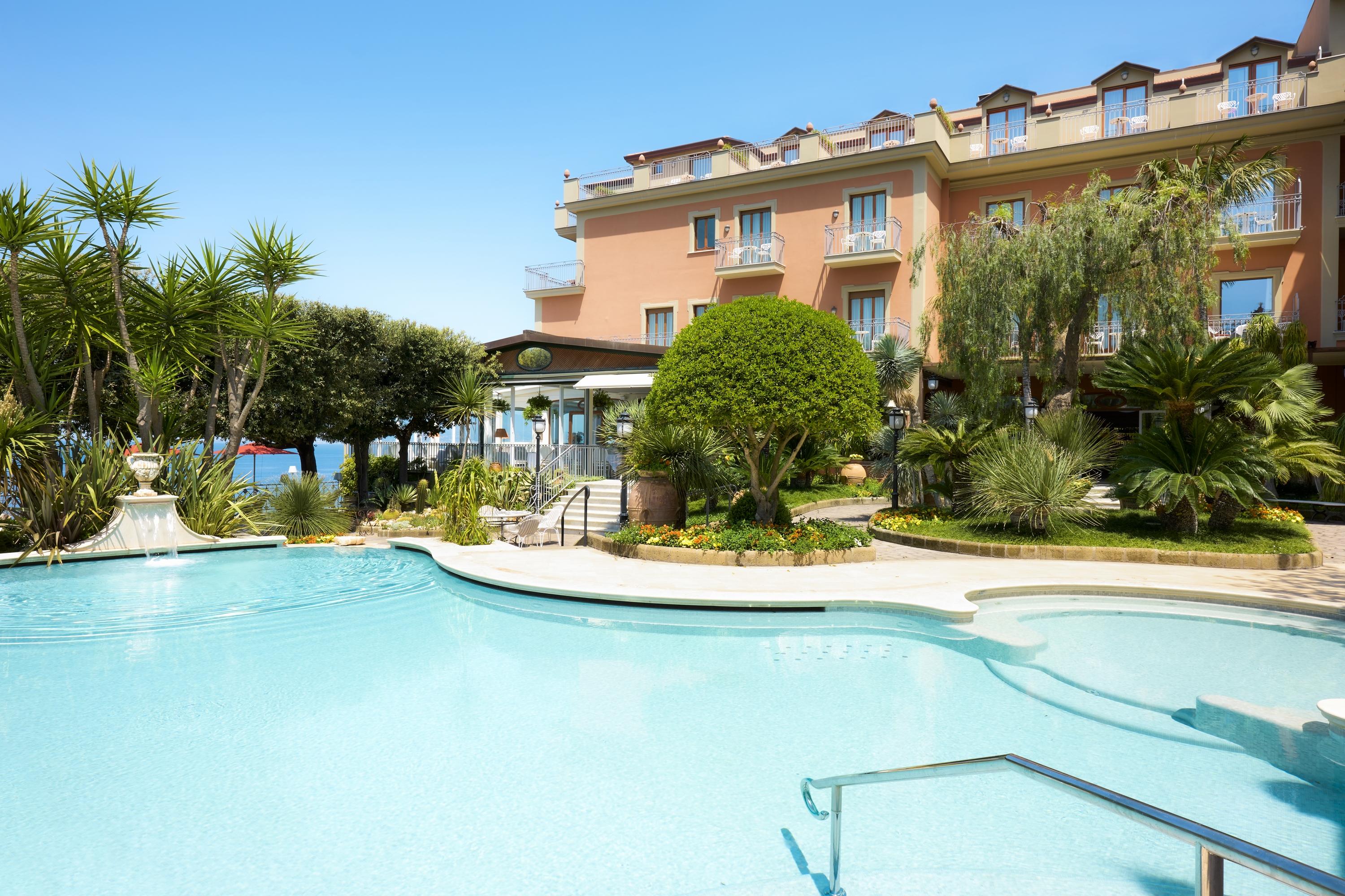 Grand Hotel Ambasciatori Sorrento Exterior photo